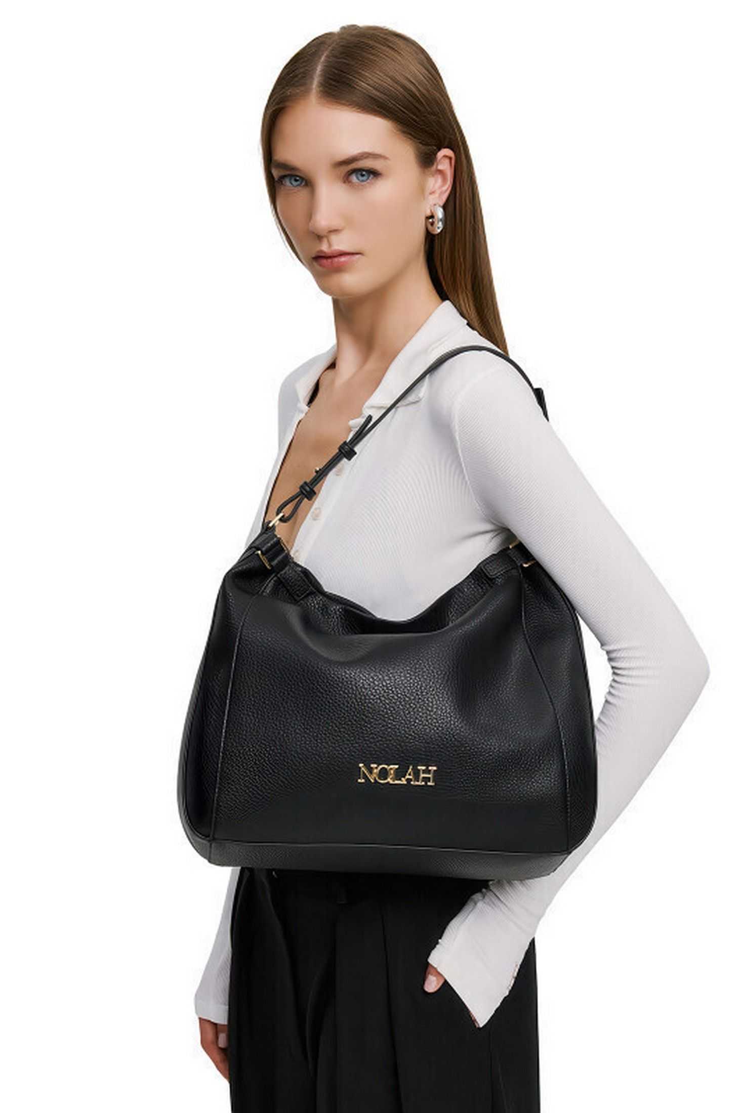 Mary Black Light Gold