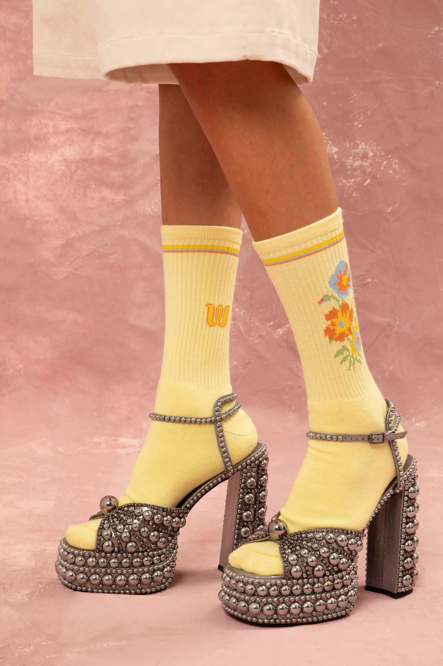 UNISEX SOCKS - YELLOW FLOWERS
